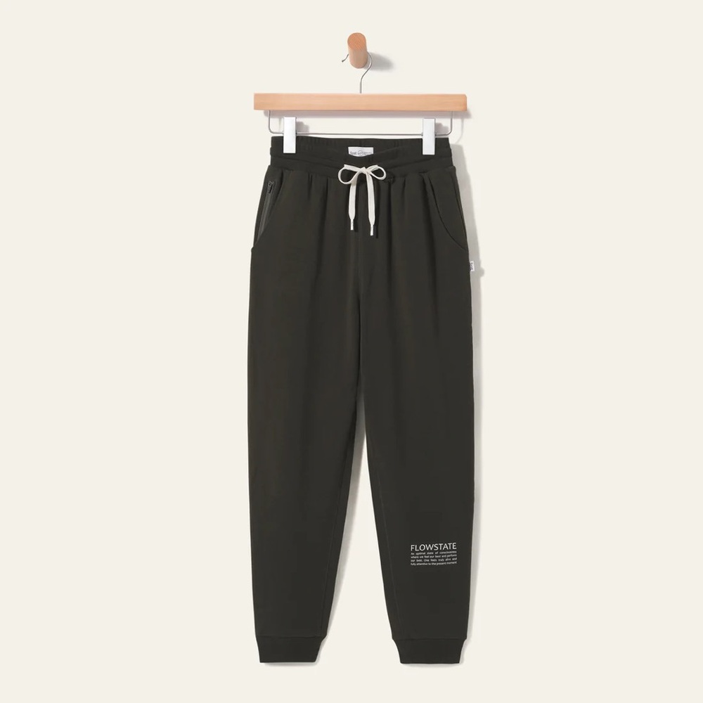 Made with TreeCell Plush, eco-innovative fabric for daily wear
